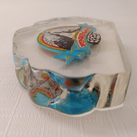 RARE Canada's Wonderland Transparent Acrylic Paper Weight Free Standing … - Picture 3 of 5